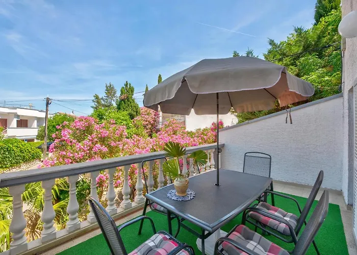 Kuca Za Odmor Valentina Semesterbostad *