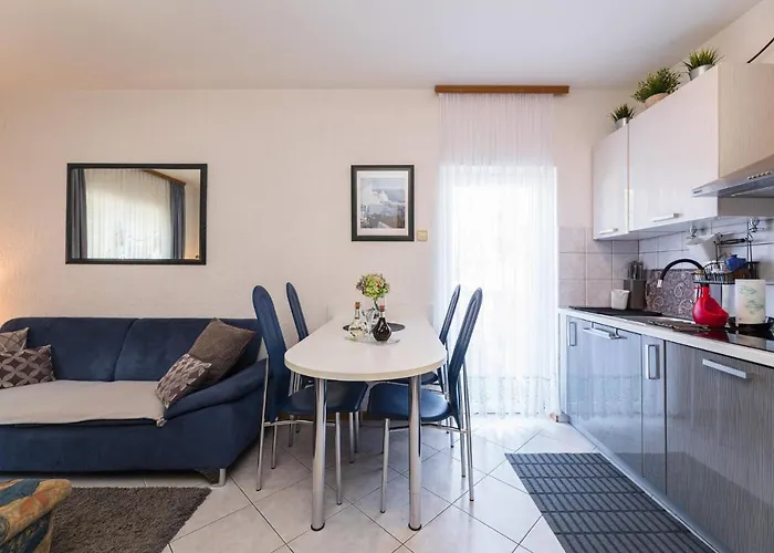 Semesterbostad Kuca Za Odmor Valentina Selce