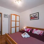 Kuca Za Odmor Valentina Selce