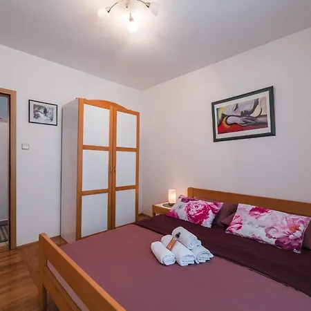 Kuca Za Odmor Valentina Selce